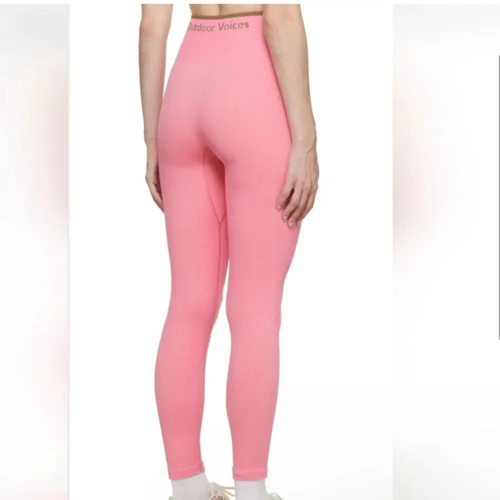NWT Outdoor Voices Seamless Ribbed 7/8 Leggings Bubblegum Pink Size Large